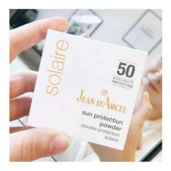 SOLAIRE Sun Protection Powder SPF 50 - Image 3